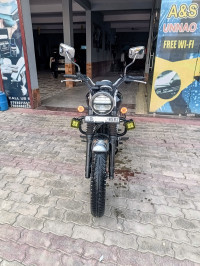 Pearl Night Star Black Honda Hness CB350 DLX