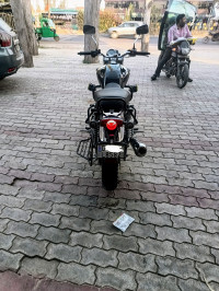 Pearl Night Star Black Honda Hness CB350 DLX