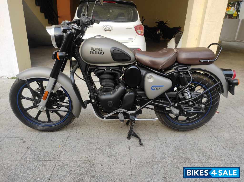 Royal Enfield Classic Gunmetal Grey Royal Enfield Classic Gunmetal Grey