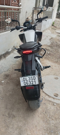 Black And White KTM Duke 200