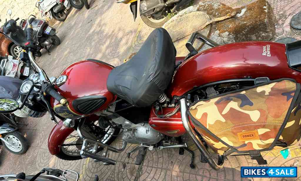 Chestnut Red Royal Enfield Classic 350