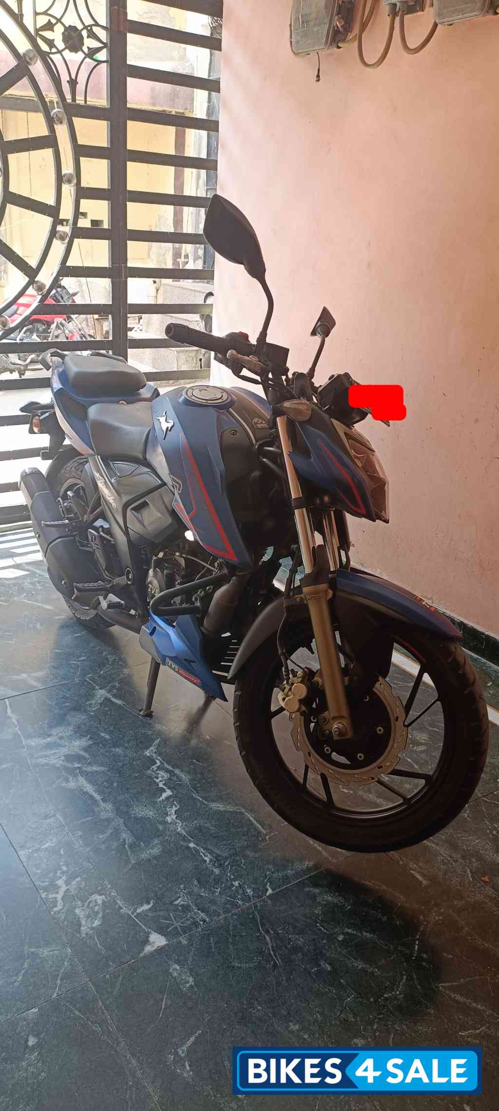 Blue TVS Apache RTR 200 4V 2020