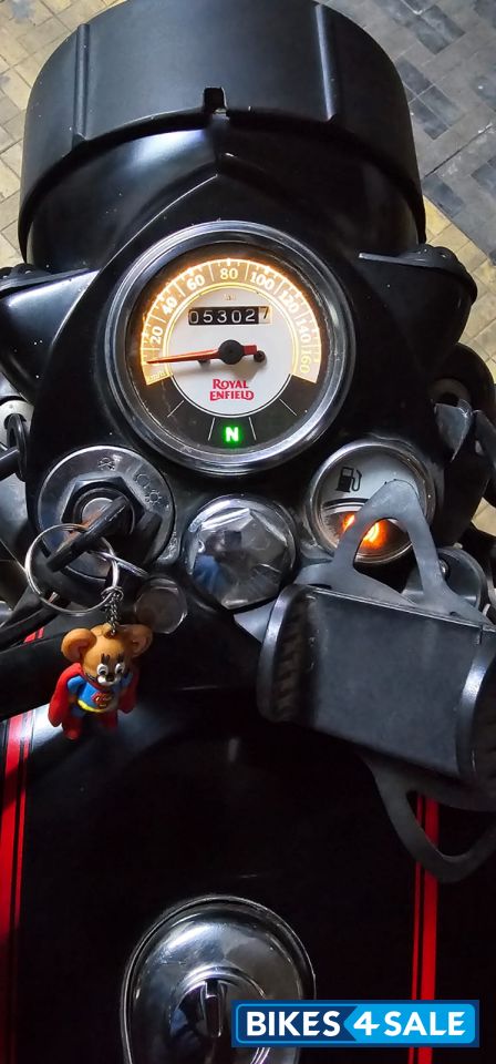 Royal Enfield Classic Stealth Black