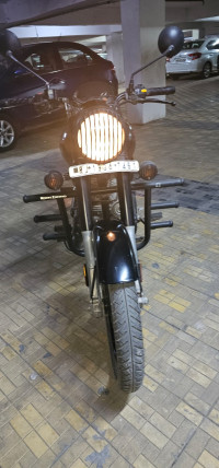 Royal Enfield Classic Stealth Black