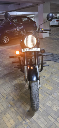 Royal Enfield Classic Stealth Black