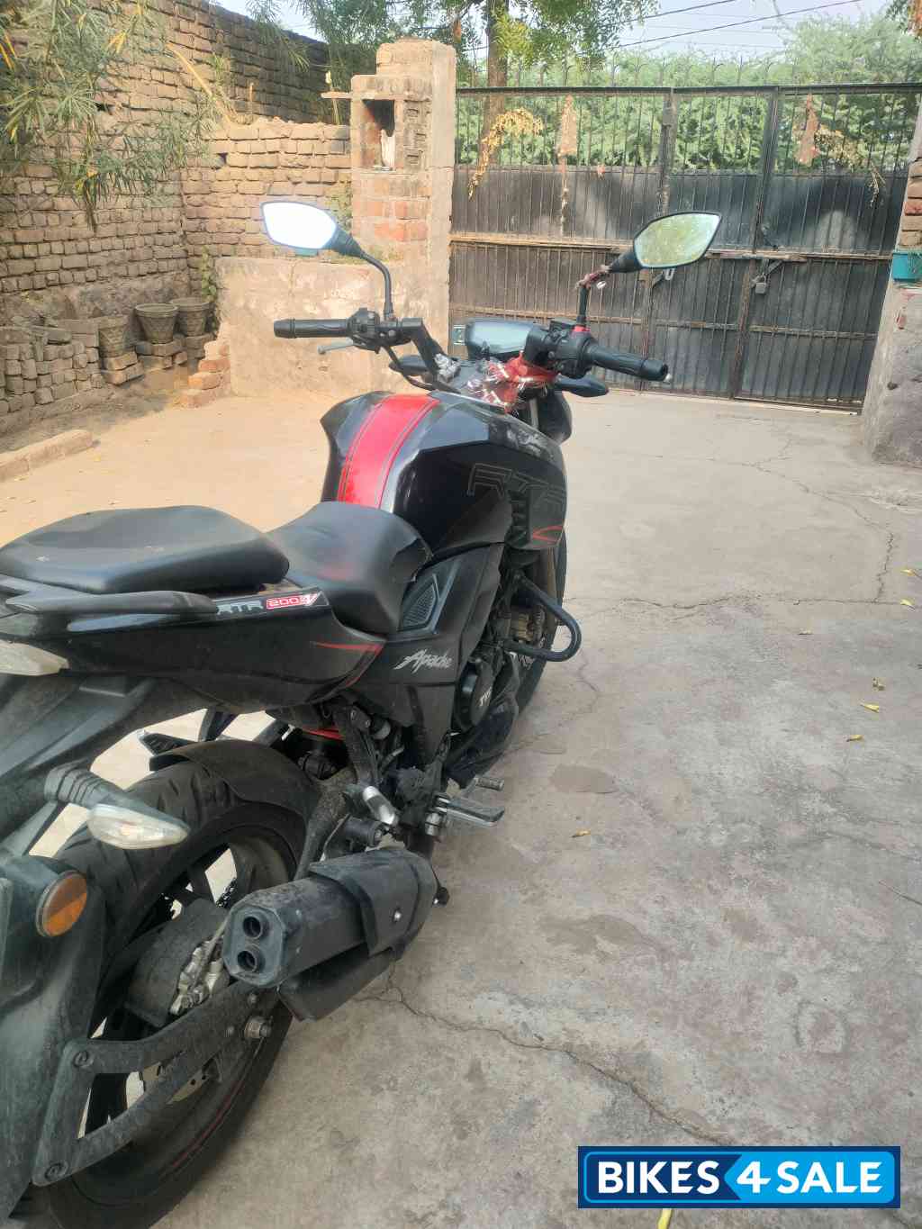 TVS Apache RTR 200 4V 2020