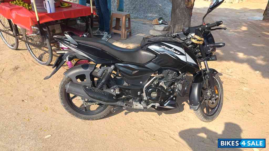 Bajaj Pulsar 150 BS6