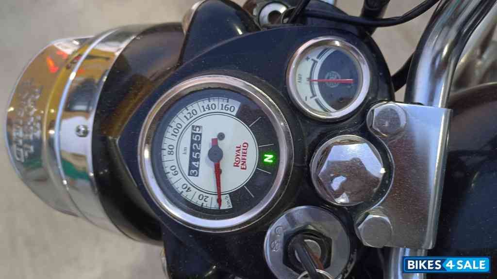 Black Royal Enfield Classic 350