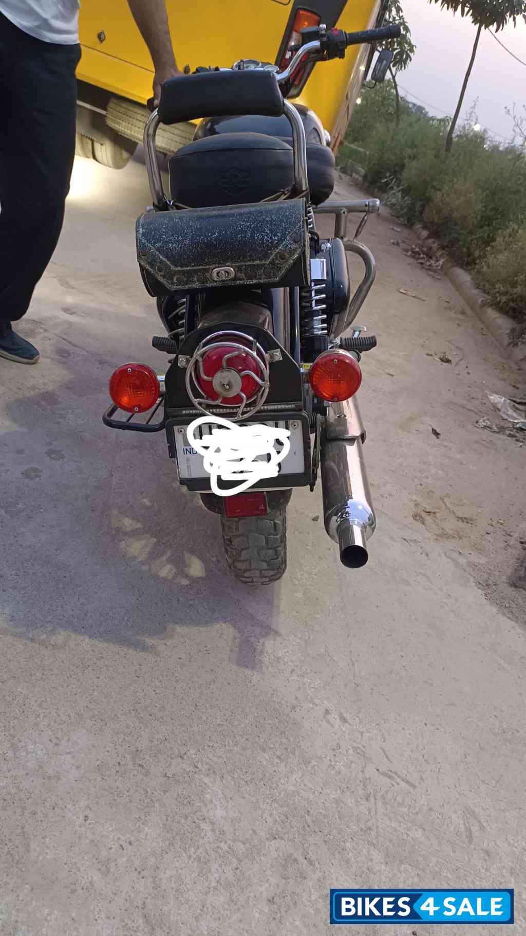 Black Royal Enfield Classic 350