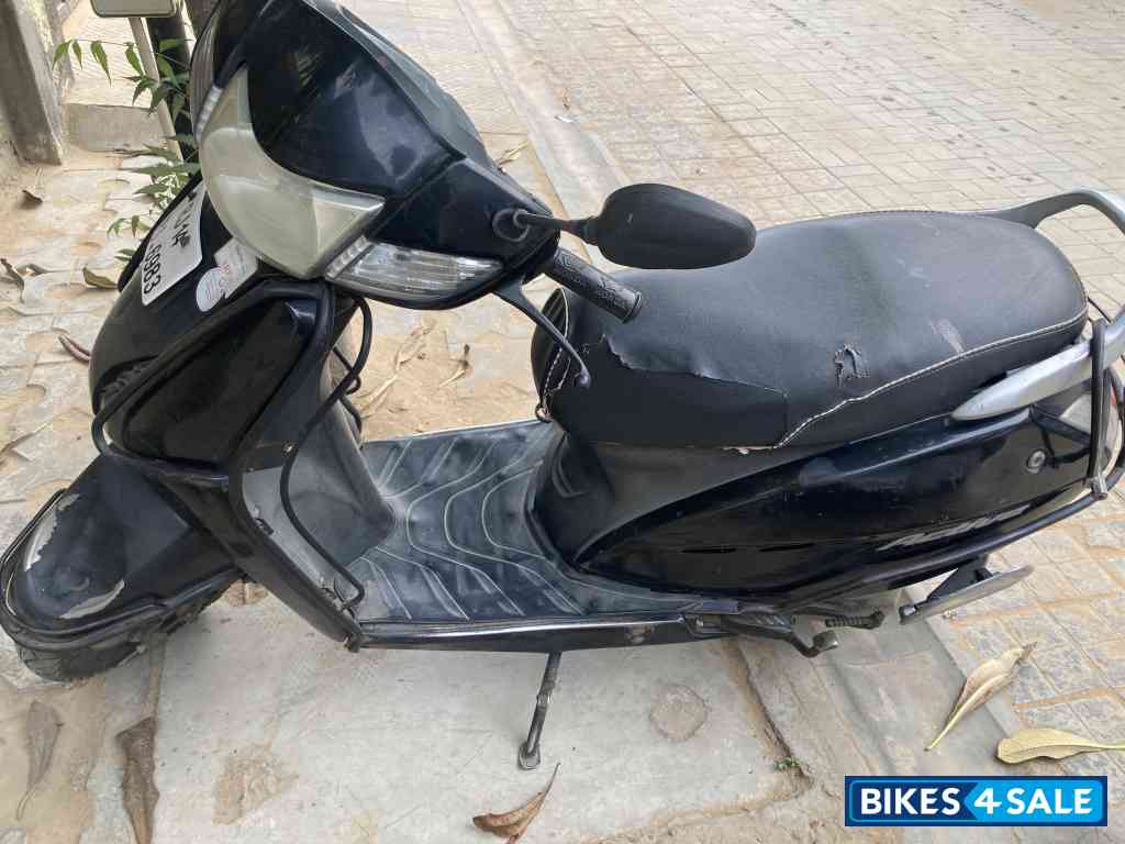 Black Honda Activa