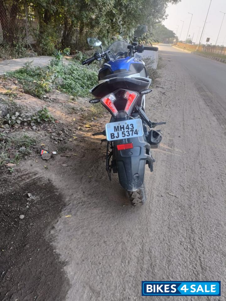 Blue And White Bajaj Pulsar RS 200 ABS Blue And White Bajaj Pulsar RS 200 ABS