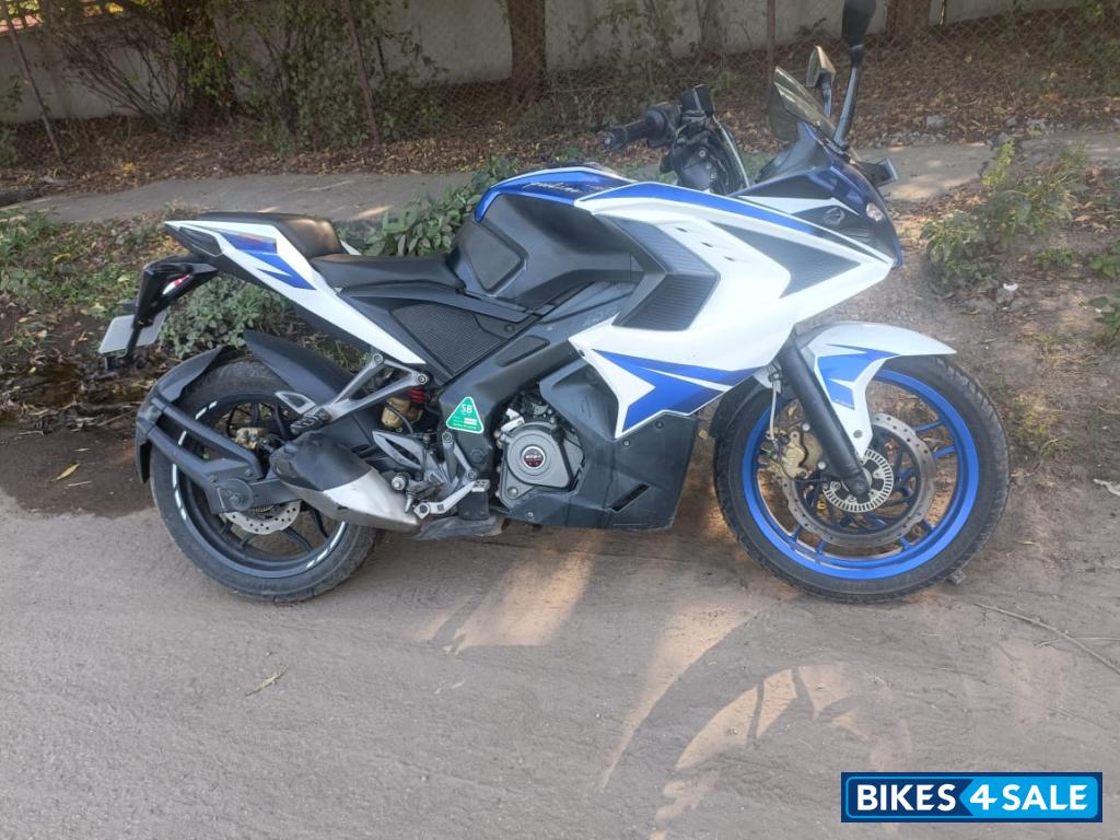 Blue And White Bajaj Pulsar RS 200 ABS Blue And White Bajaj Pulsar RS 200 ABS