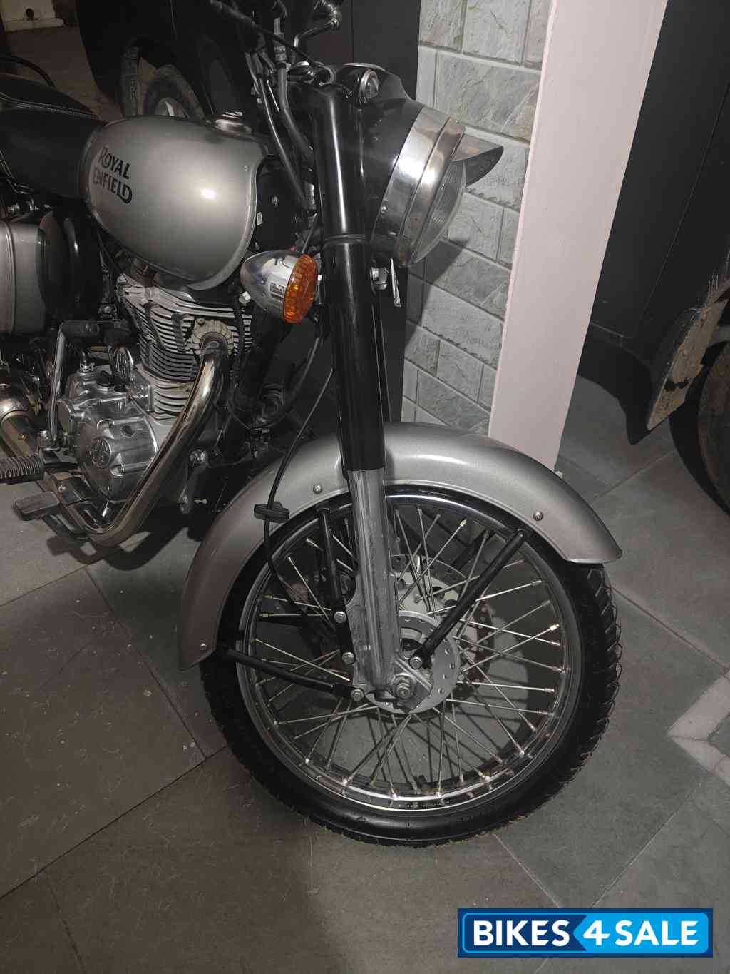 Gun Metal Grey Royal Enfield Classic Gunmetal Grey Gun Metal Grey Royal Enfield Classic Gunmetal Grey