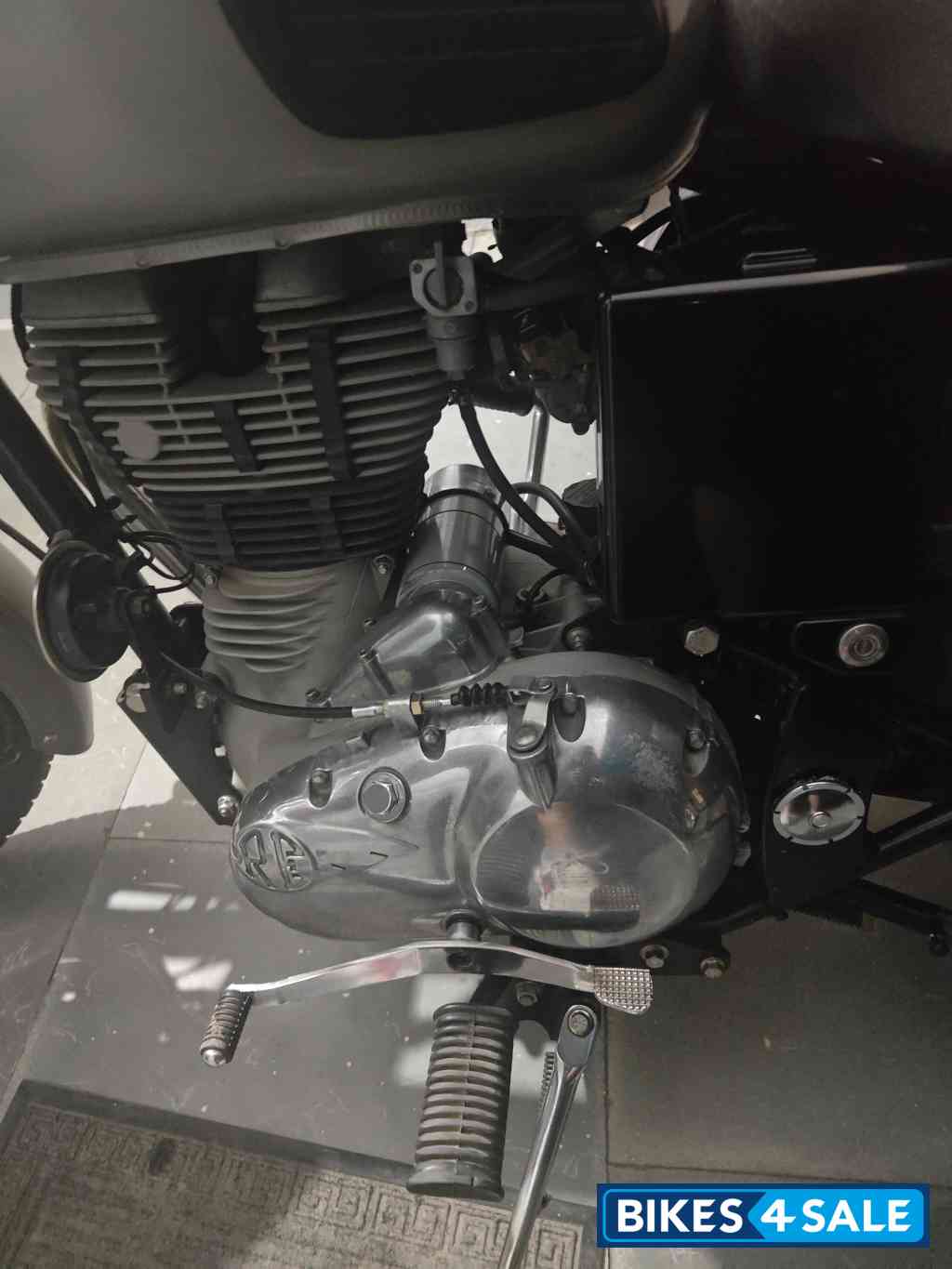 Gun Metal Grey Royal Enfield Classic Gunmetal Grey Gun Metal Grey Royal Enfield Classic Gunmetal Grey