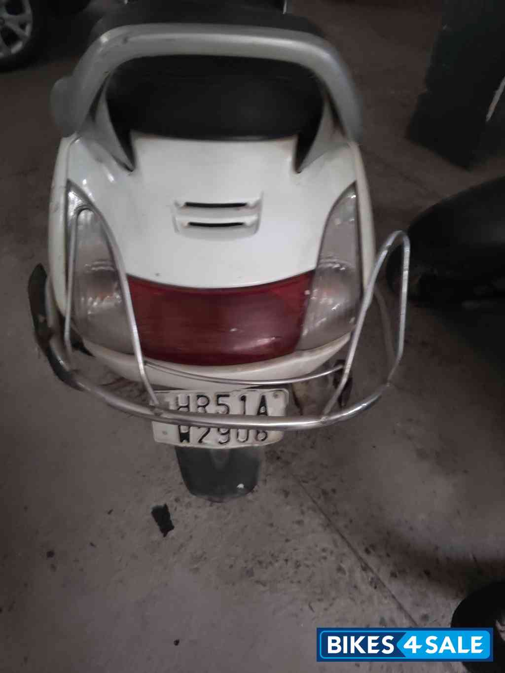 White Honda Activa 125