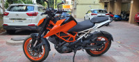 Electric Orange KTM Duke 390