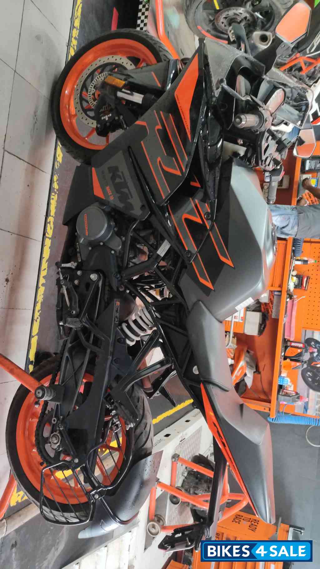 Galvano Black KTM RC 200