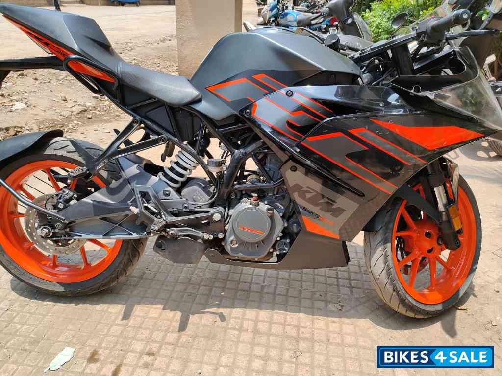 Galvano Black KTM RC 200