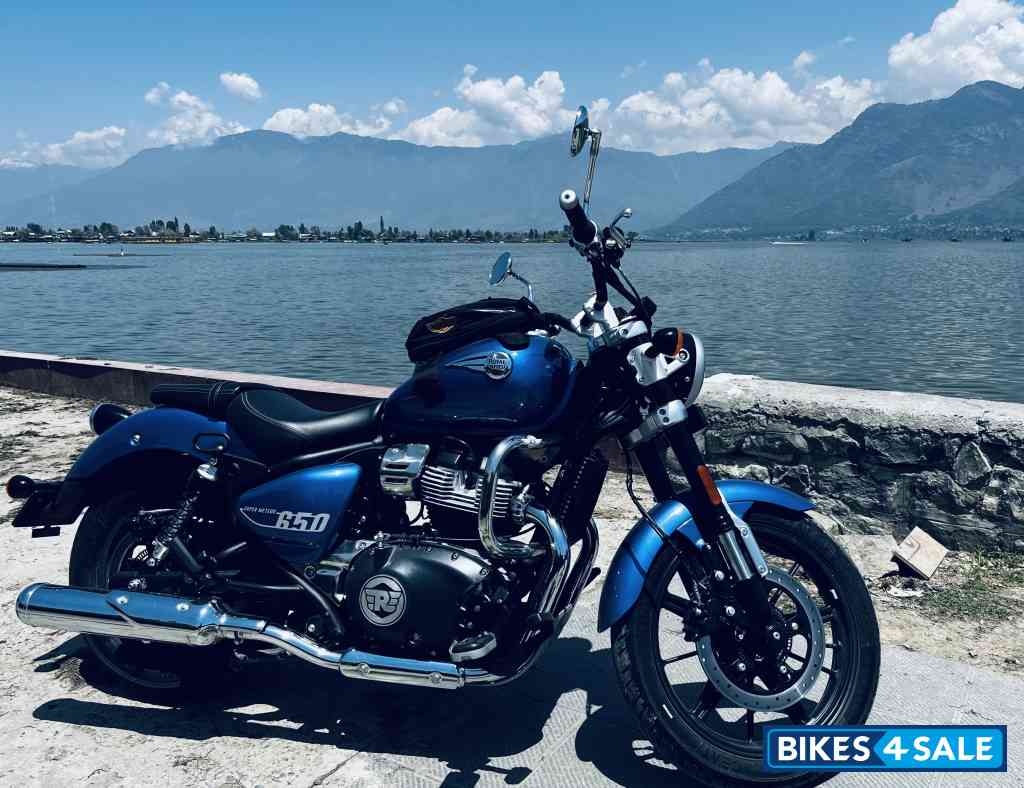 Royal Enfield Super Meteor 650