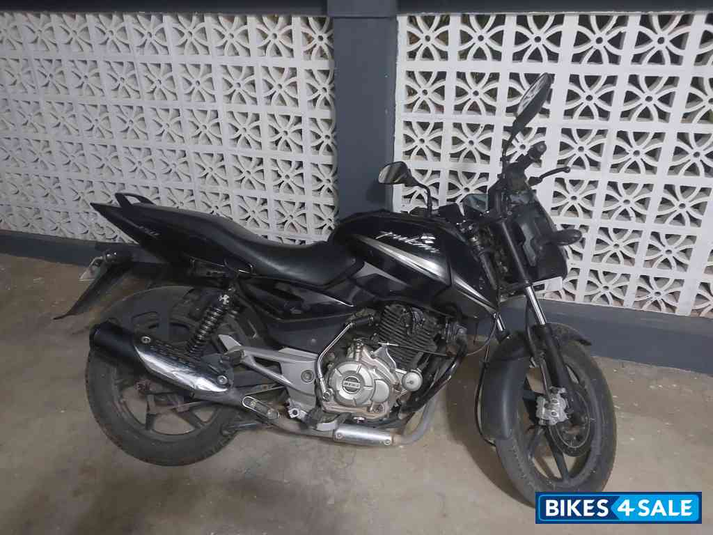 Black Bajaj Pulsar 150 DTSi