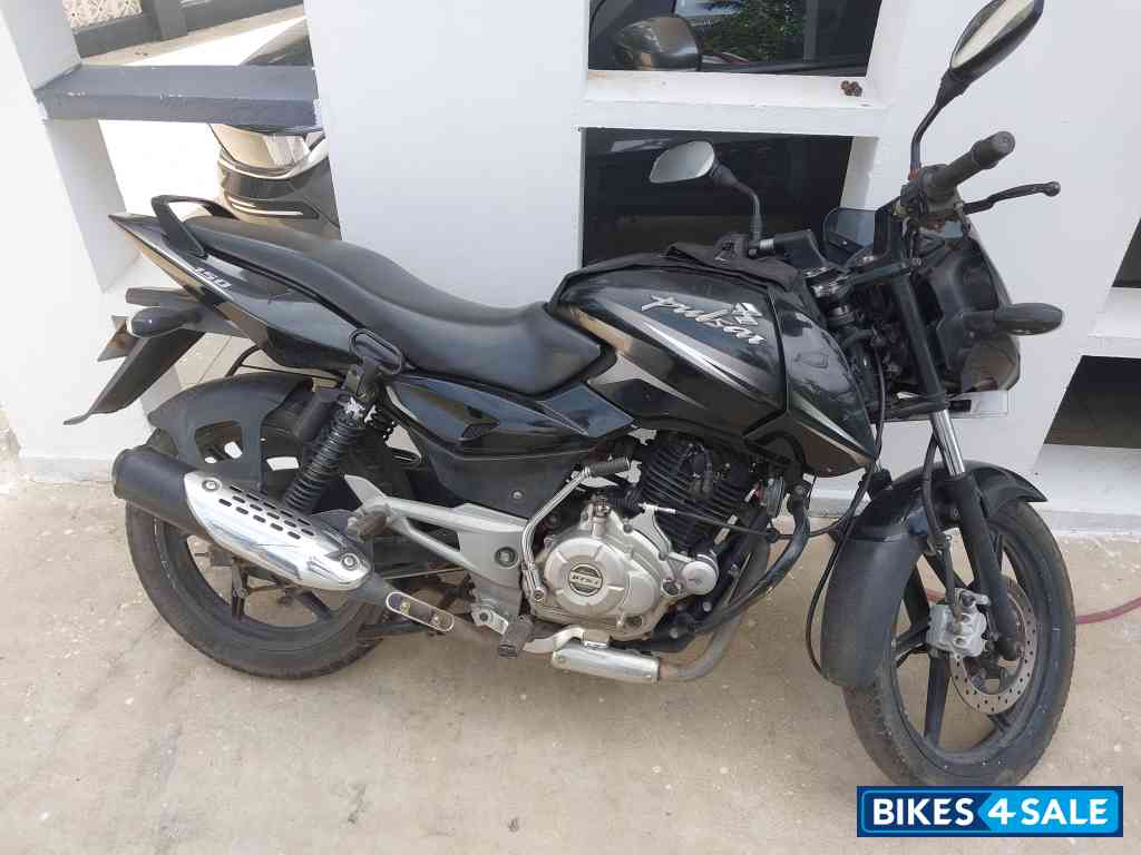 Black Bajaj Pulsar 150 DTSi