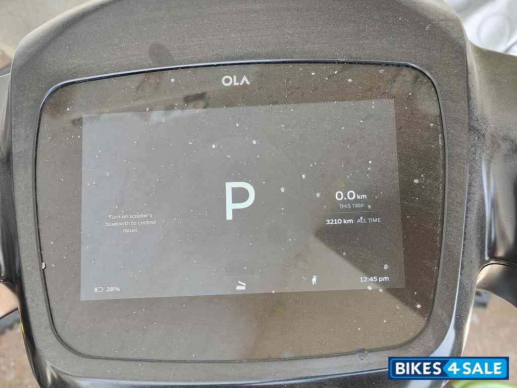 Matt Black Ola S1 Pro