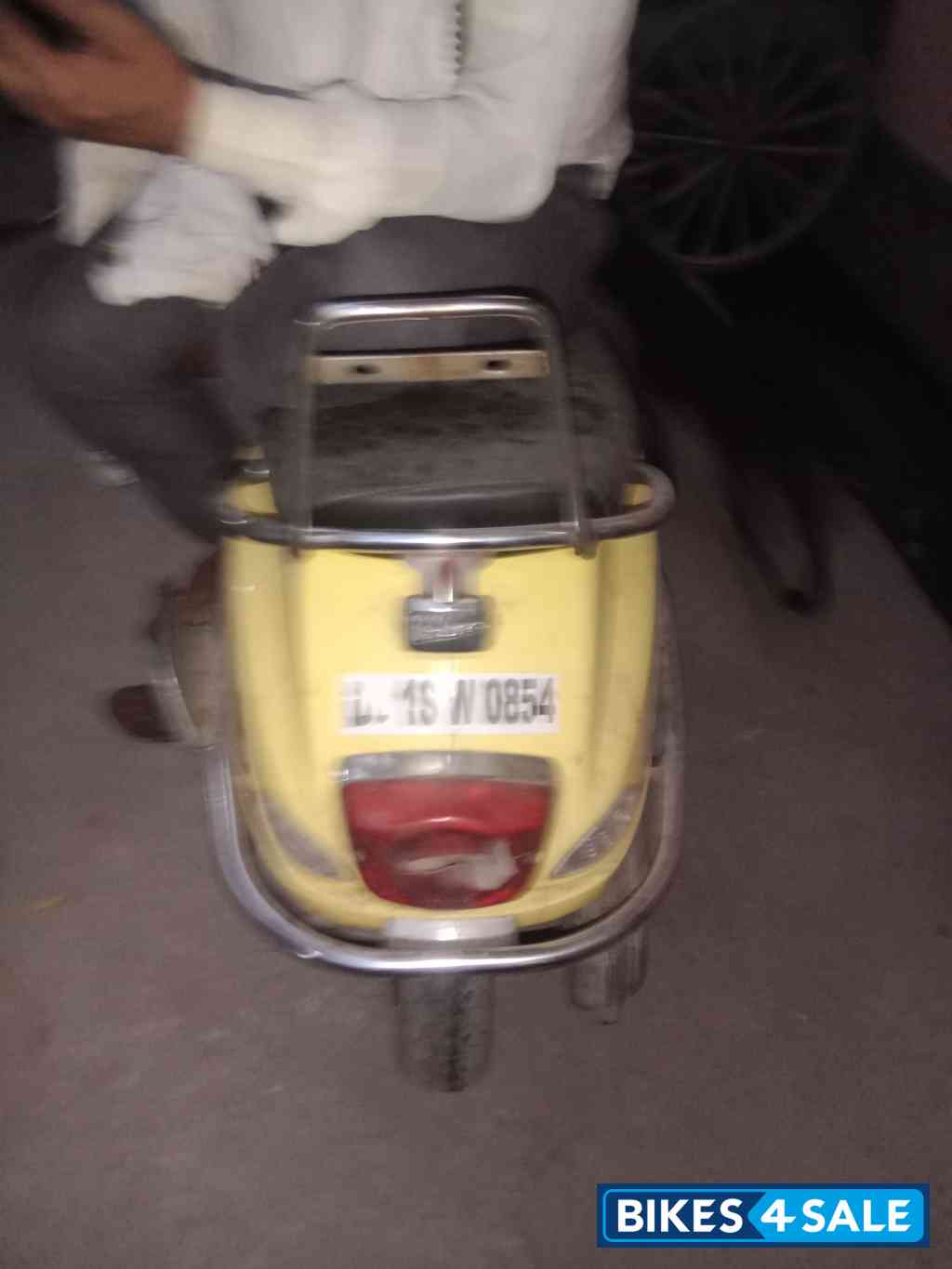 Vespa LX 125