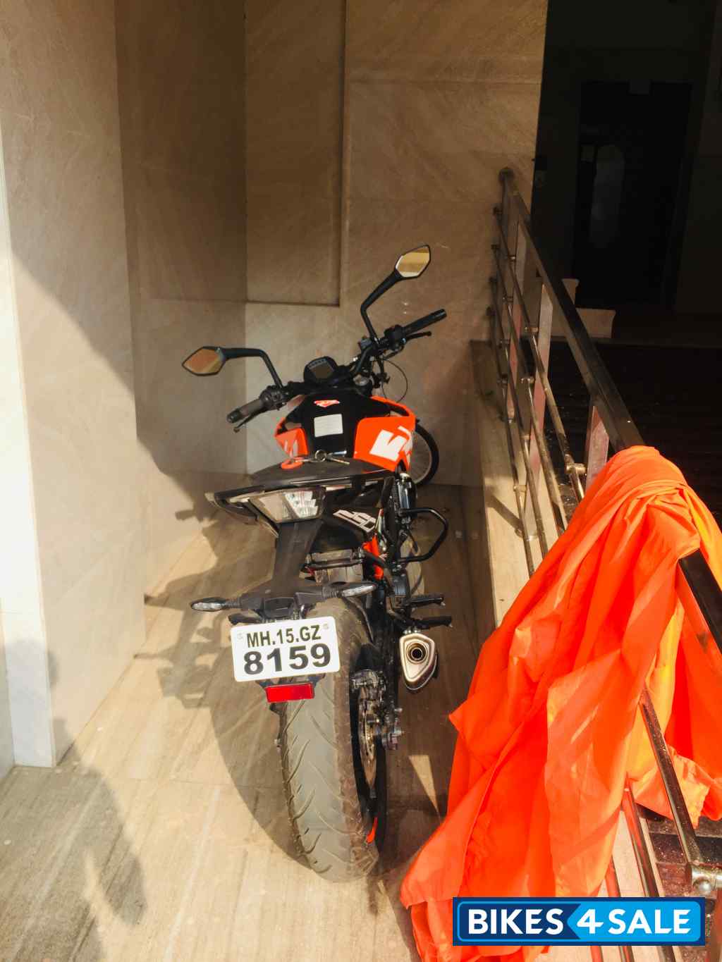 Orange KTM Duke 250 2020