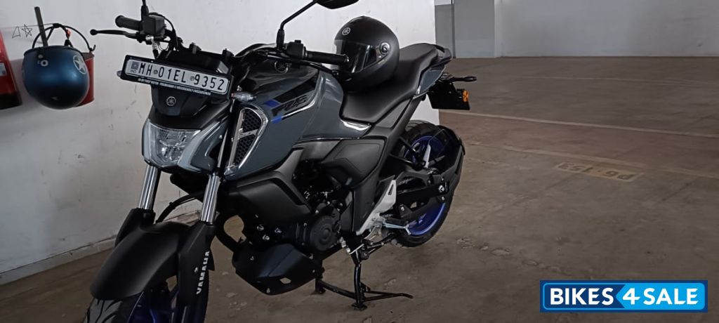 Grey - Metallic Yamaha FZ-S FI Ver 4.0