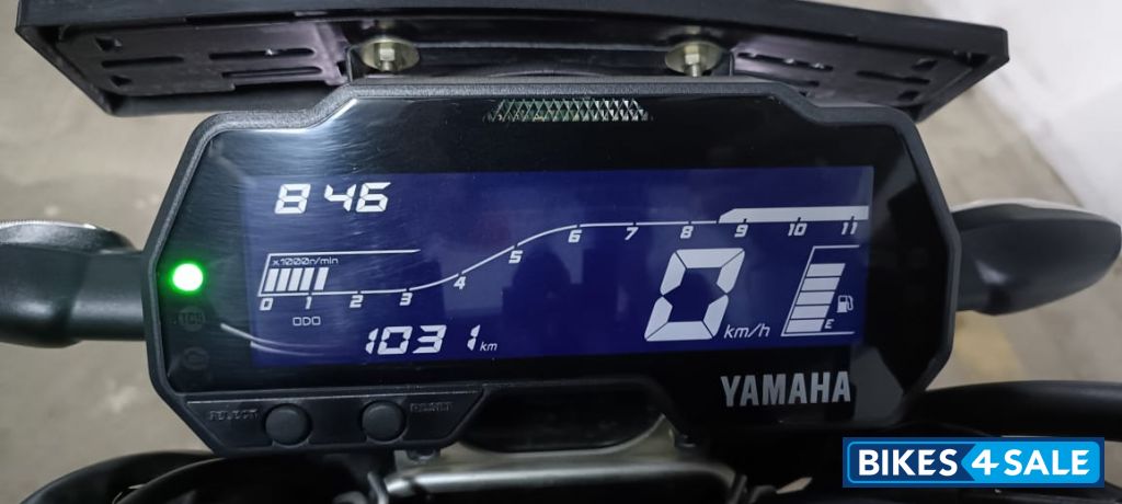 Grey - Metallic Yamaha FZ-S FI Ver 4.0