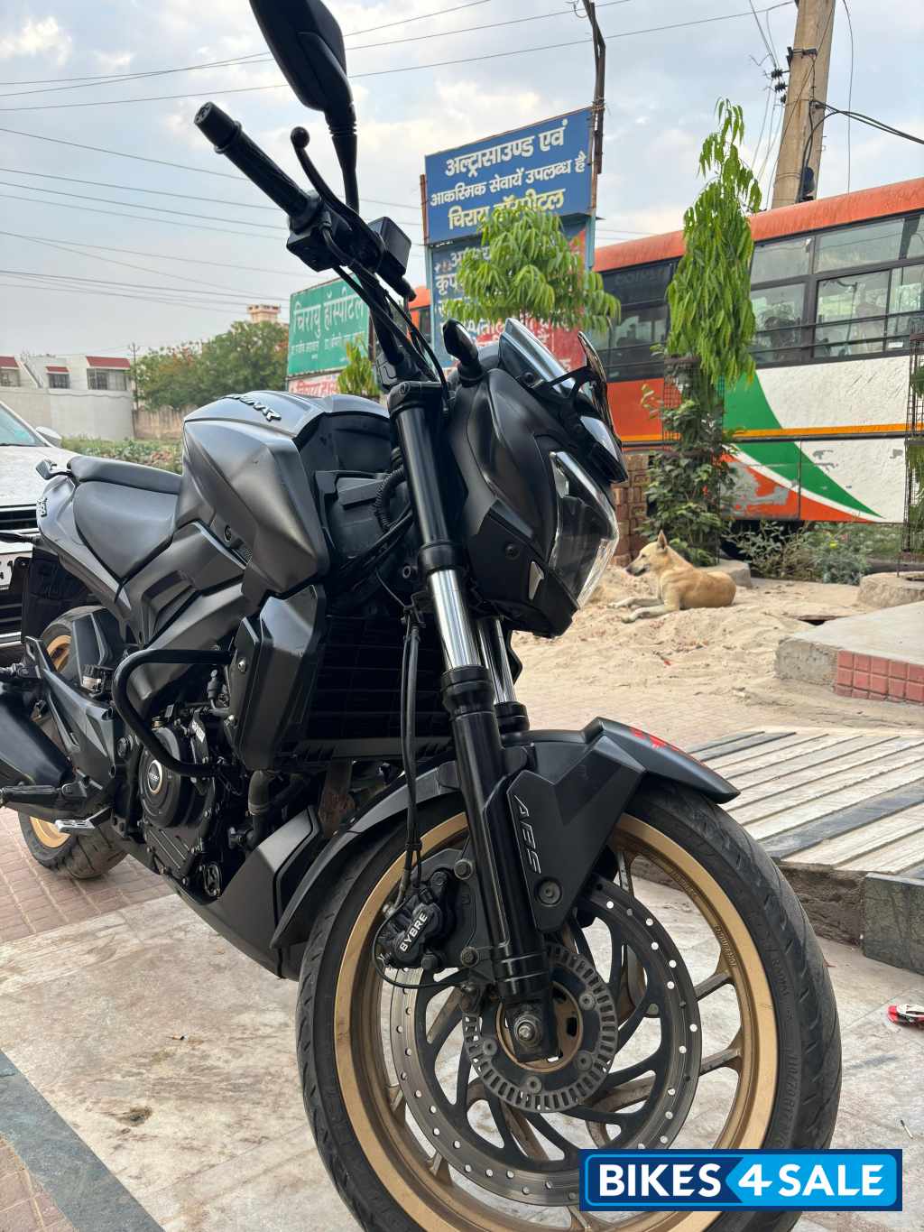 Bajaj Dominar 400 Disc