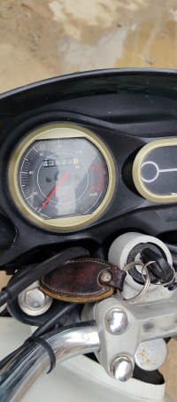 Bajaj V15 2016 Model