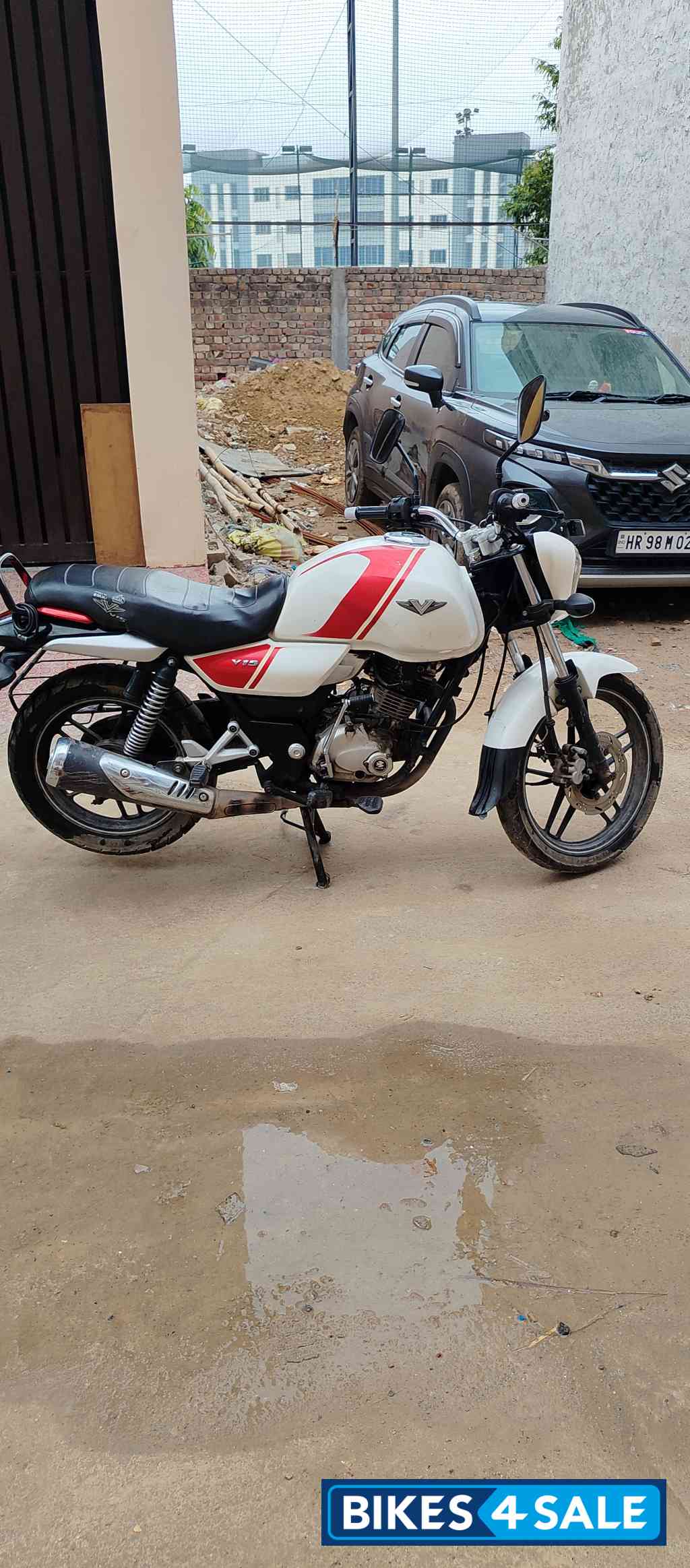 Bajaj V15 Bajaj V15