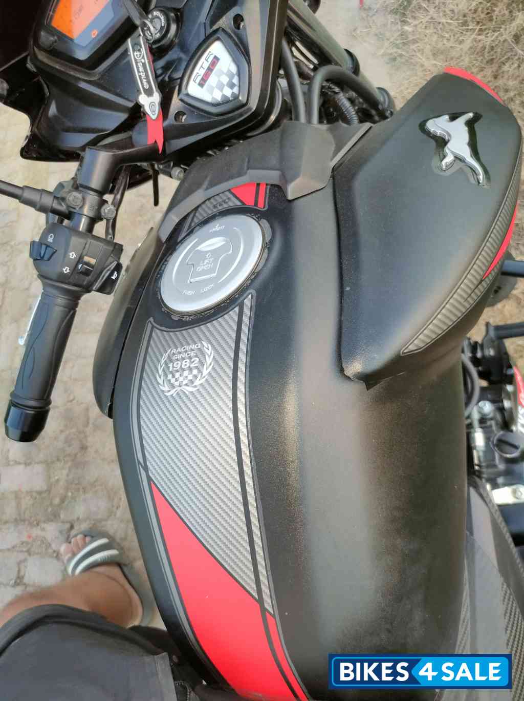 TVS Apache RTR 160 BS VI TVS Apache RTR 160 BS VI