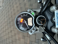 Triumph Street Twin