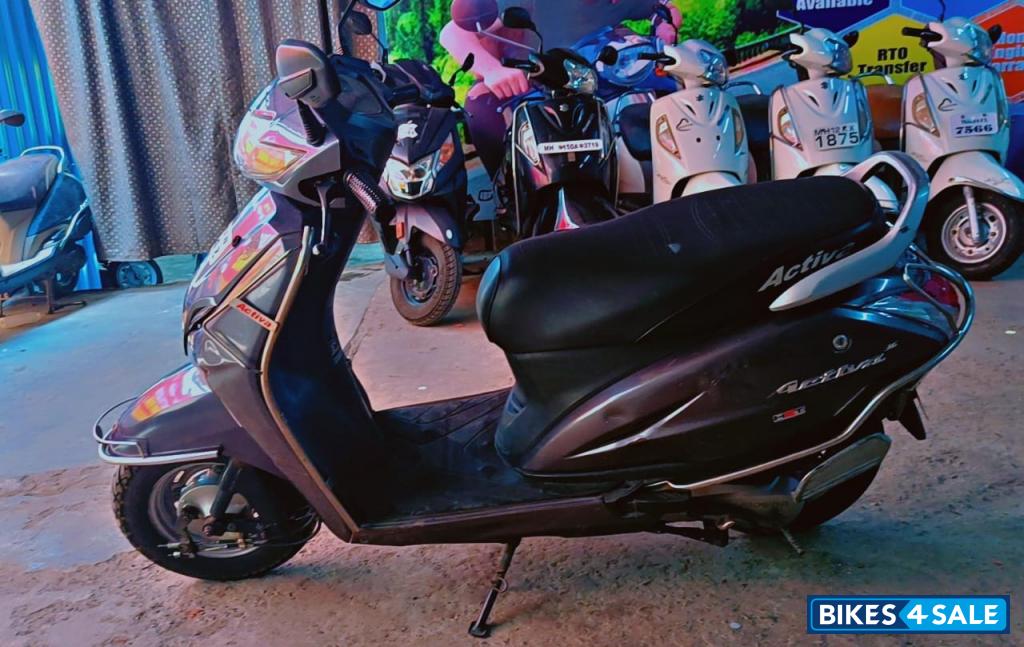 Metallic Gray Honda Activa 3G