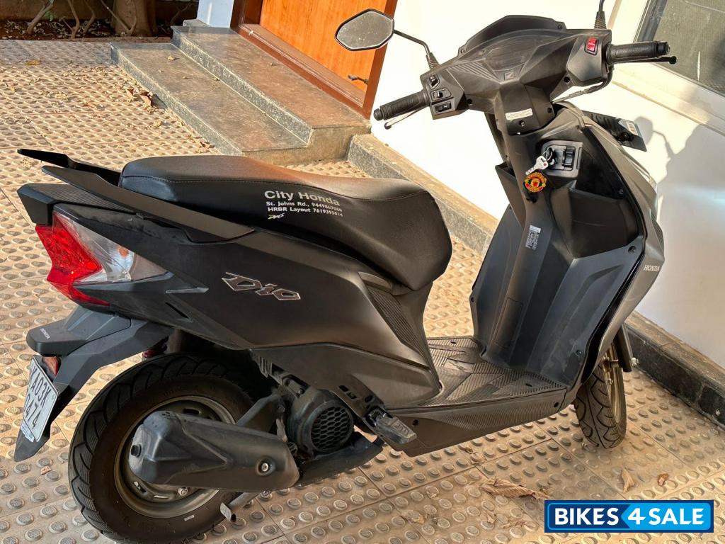 Matte Grey/black Honda Dio