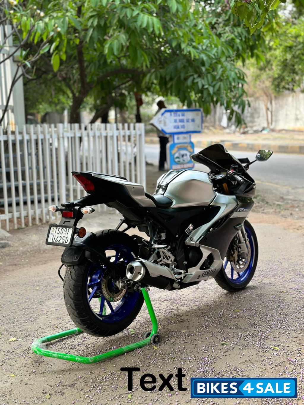 Yamaha R15M WGP 60th Anniversary Edition