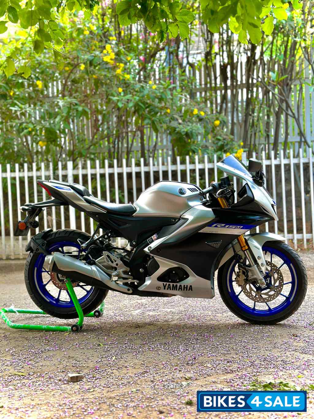 Yamaha R15M WGP 60th Anniversary Edition