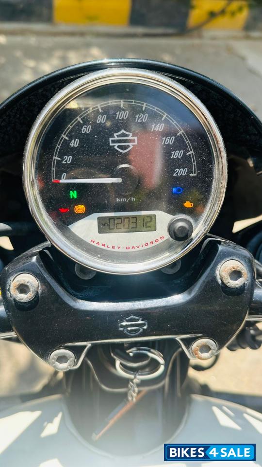 Denim White Harley Davidson Street Rod