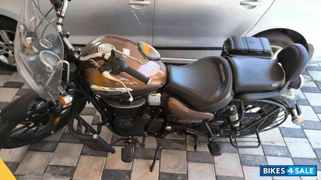 Royal Enfield Meteor 350 Supernova