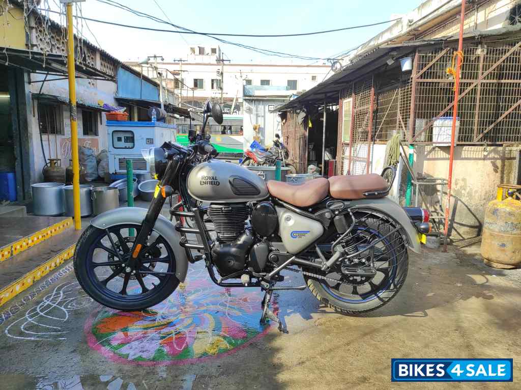 Royal Enfield Classic Gunmetal Grey