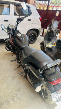 Bajaj Avenger Street 220