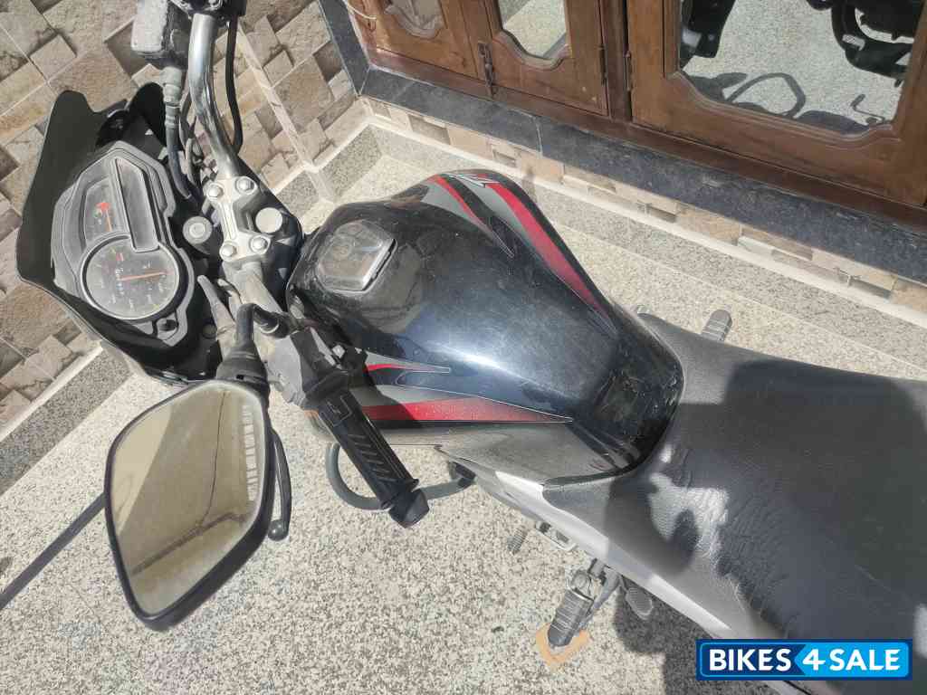 Bajaj Discover 125 ST