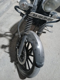 Bajaj Avenger Street 220