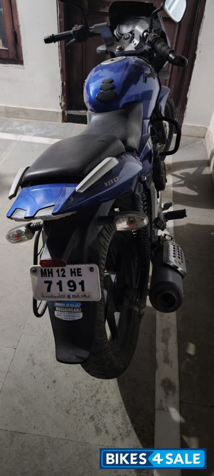 Plasma Blue Bajaj Pulsar 180 DTSi