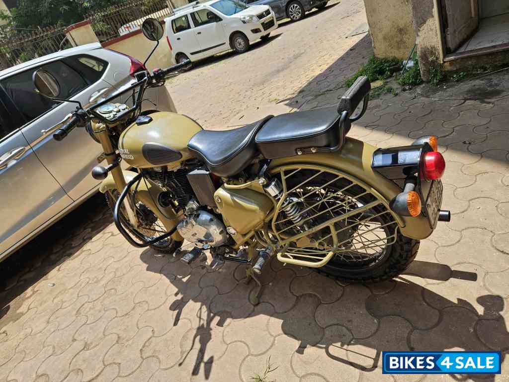 Royal Enfield Classic Desert Storm Royal Enfield Classic Desert Storm