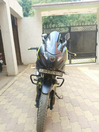 Black Neon Bajaj Pulsar 180F Neon BS6