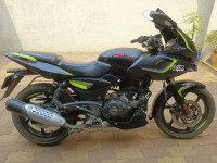Black Neon Bajaj Pulsar 180F Neon BS6