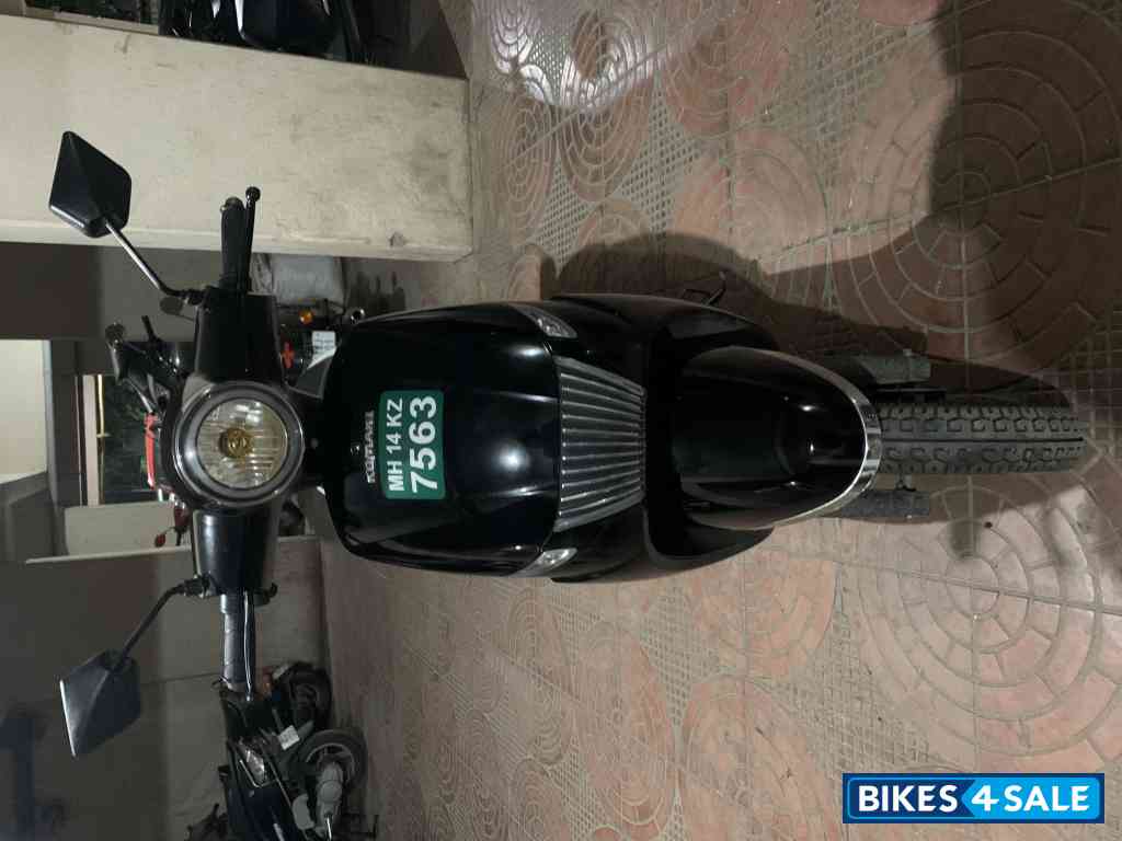 Black KOMAKI Flora Black KOMAKI Flora